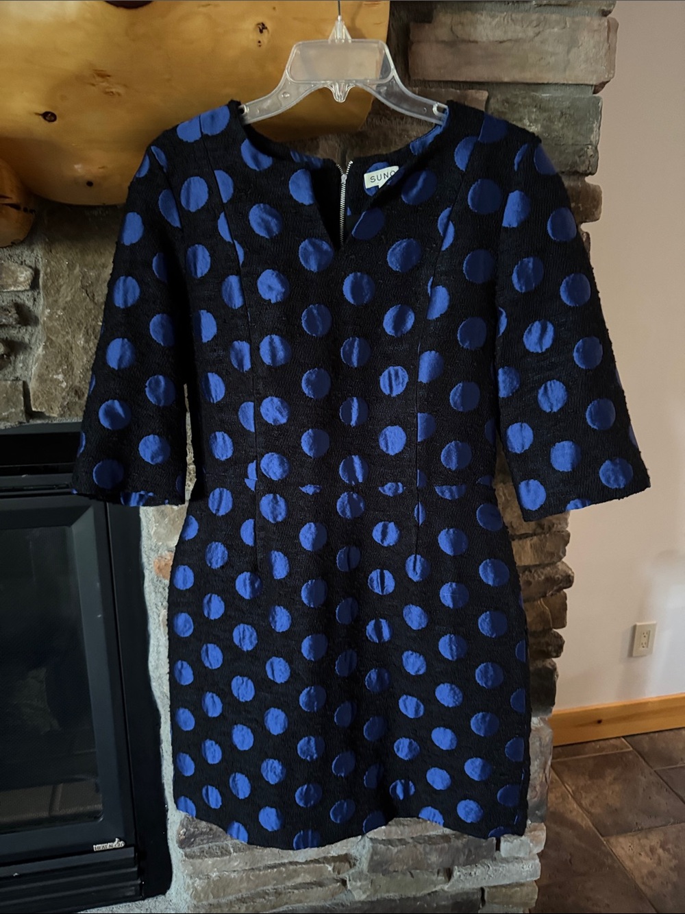 SUNO black and royal blue polka dot jacquard sheath dress